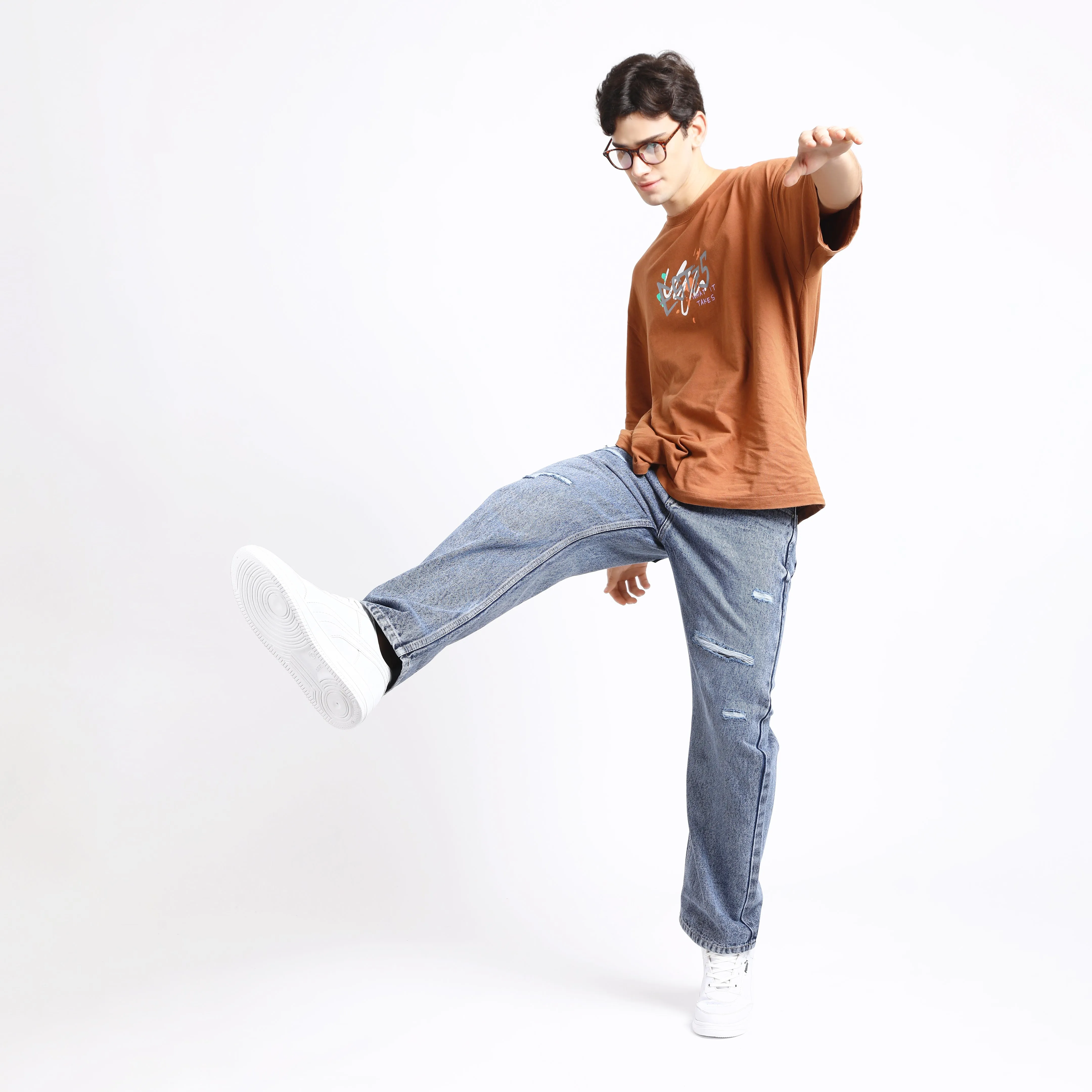 LIGHT BLUE BAGGY FIT DISTRESSED JEANS TEDDY