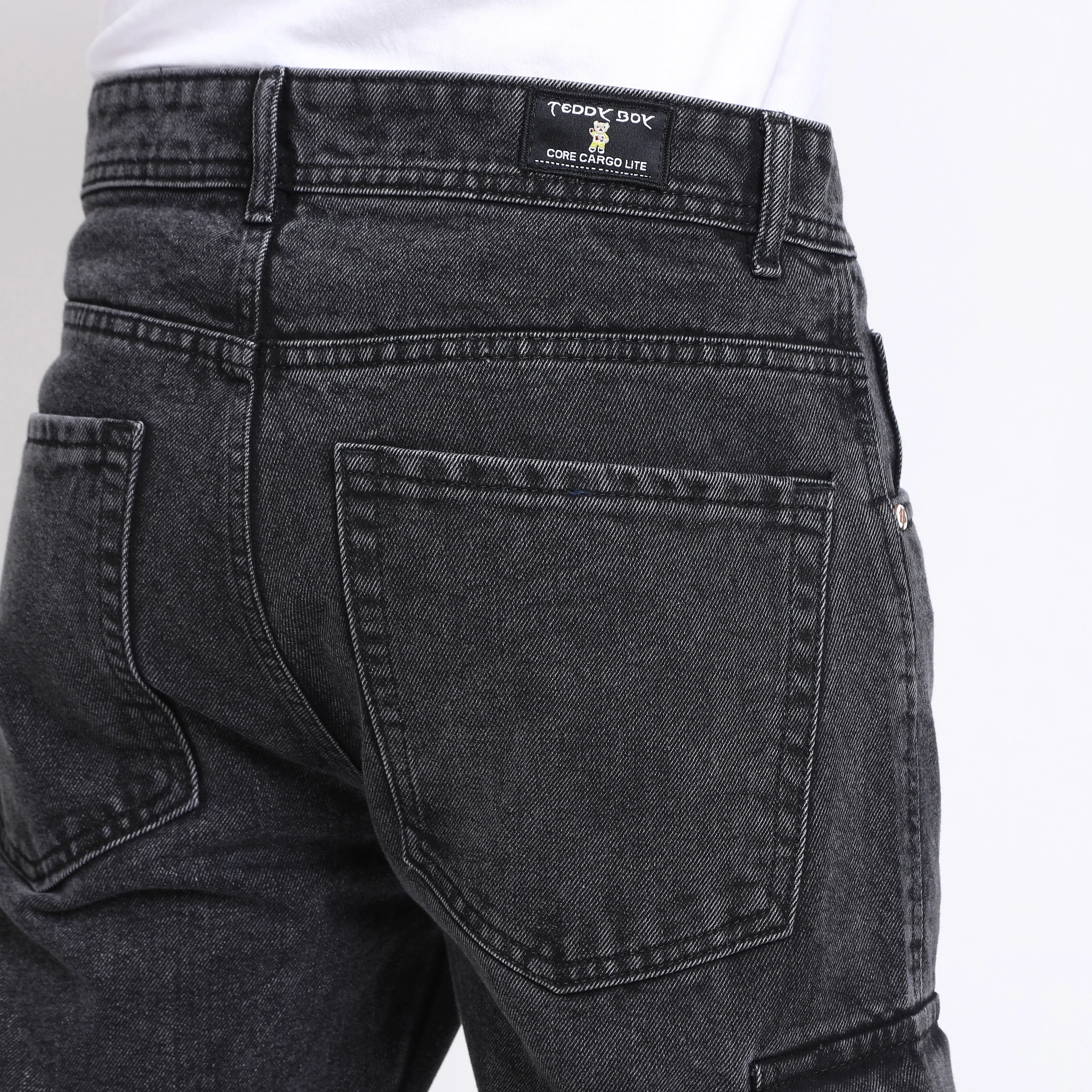 BLACK BAGGY CARGO FIT JEANS
