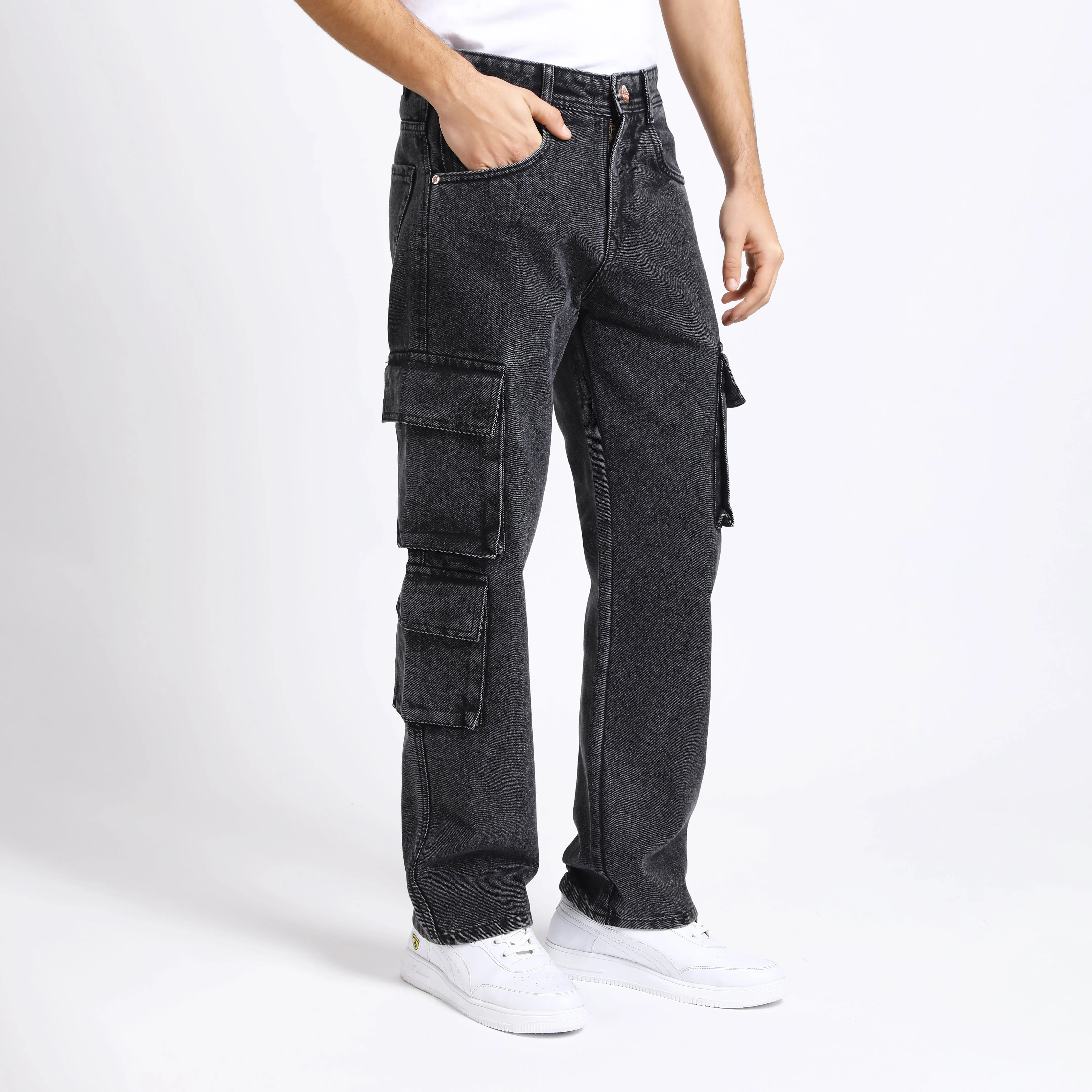 BLACK BAGGY CARGO FIT JEANS