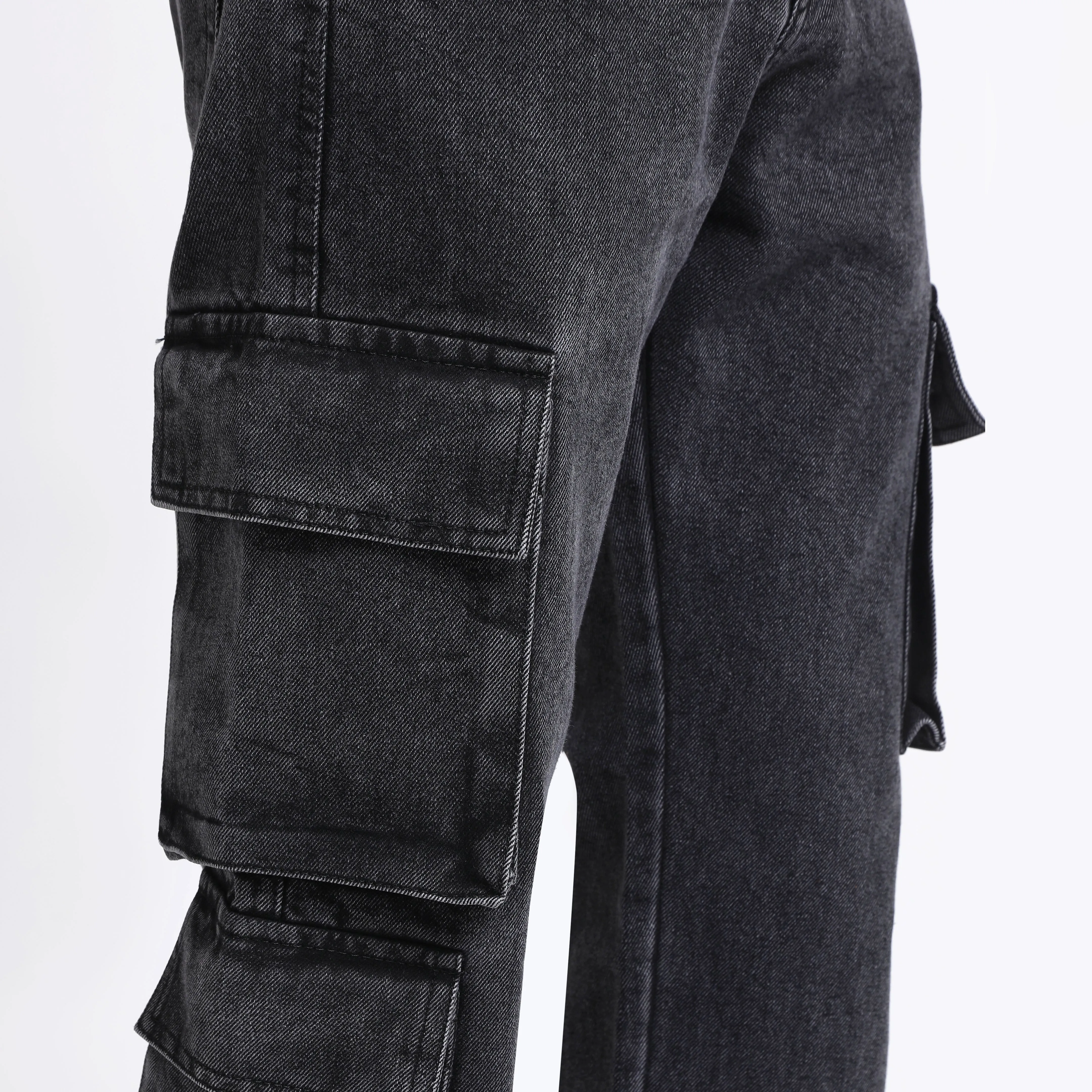 BLACK BAGGY CARGO FIT JEANS