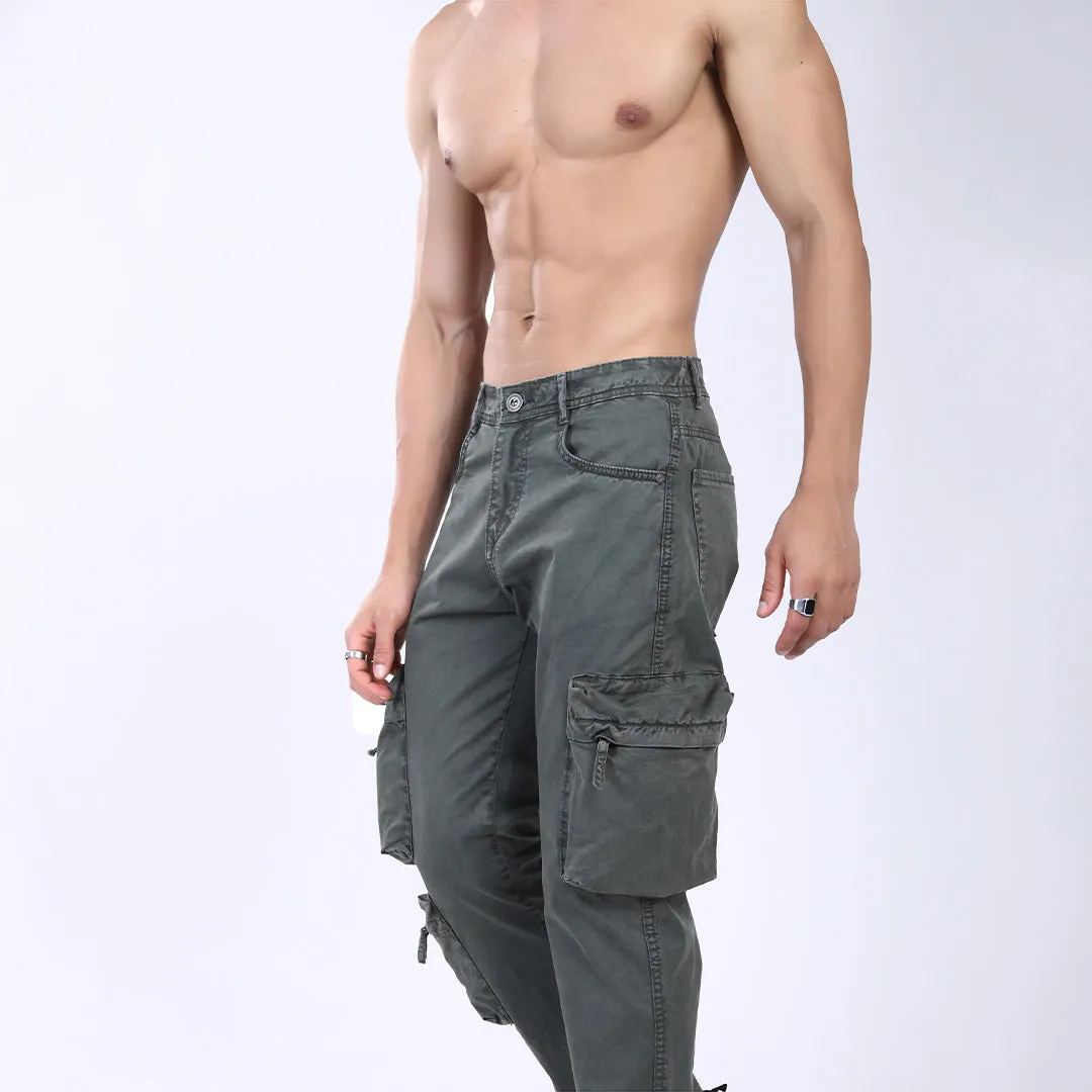 MEHANDI BAGGY CARGO FIT JEANS WITH LARGE POCKET